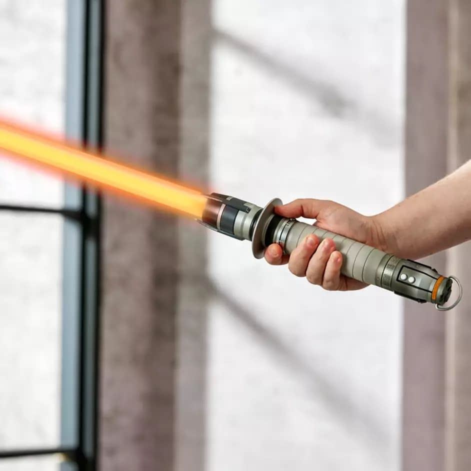 Star Wars: Ahsoka Baylan Skoll & Shin Hati Limited Edition Legacy Lightsaber Hilt Set